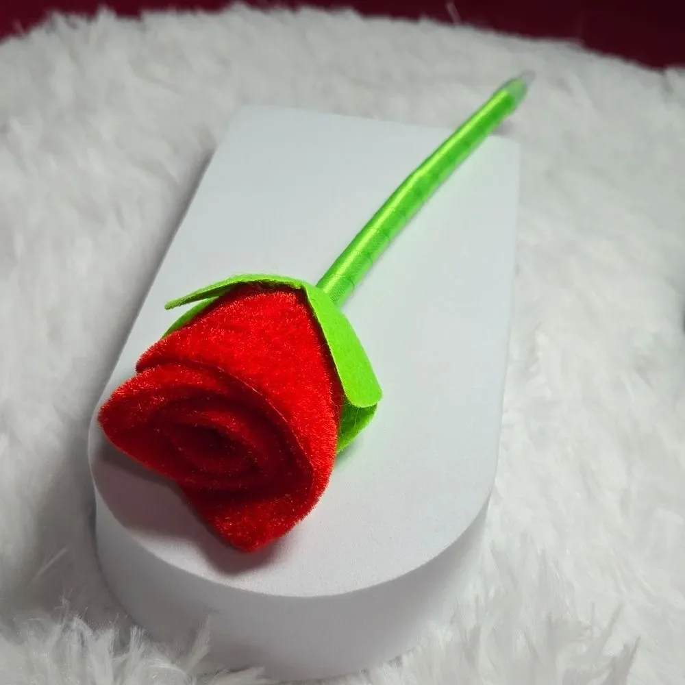 Plush Red Rose Flower Ballpoint Pen 🌹 Cute Desk Decor & Gift